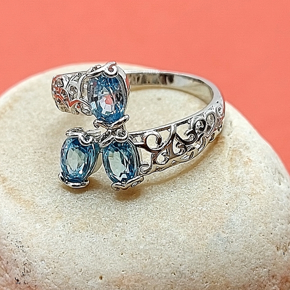 Natural Oval Apatite 6x4mm 14K White Gold Plate 925 Sterling Silver Ring 7 - Picture 9 of 9